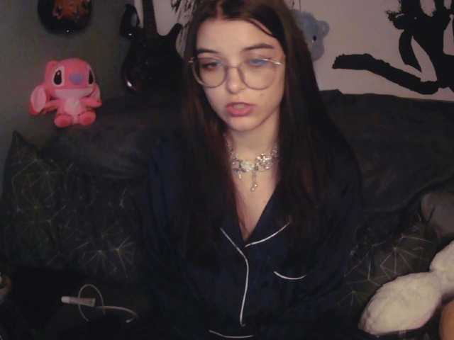 kitsun0ira live cam on BongaCams