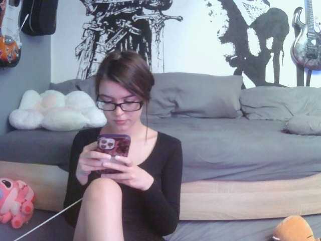 kitsun0ira live cam on BongaCams