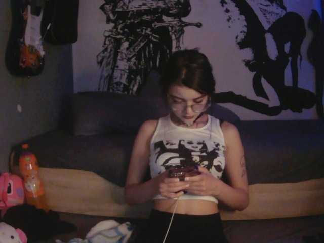 kitsun0ira live cam on BongaCams
