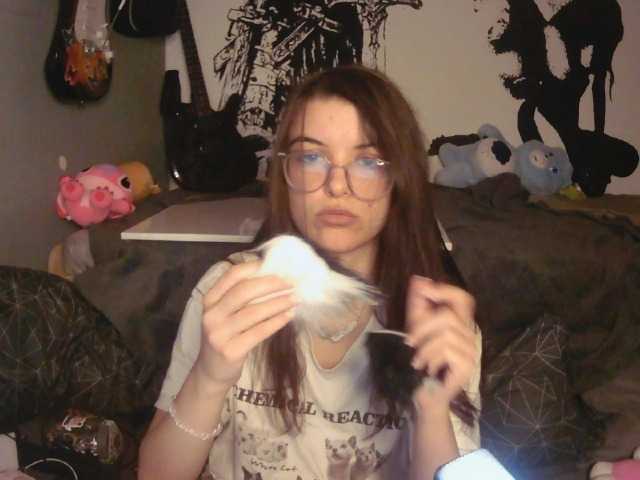 kitsun0ira live webcam show