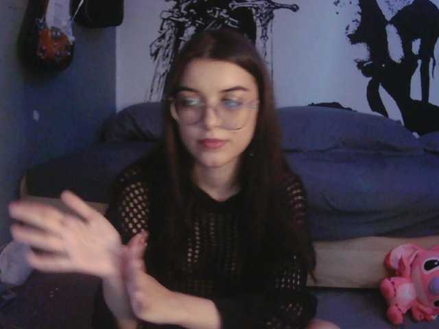 kitsun0ira live cam