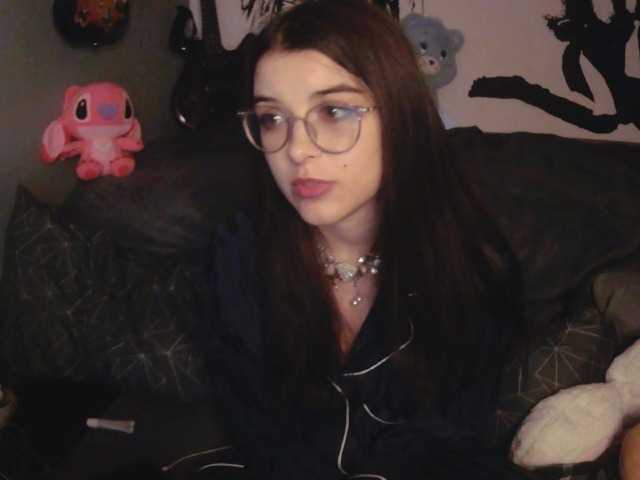 kitsun0ira live cam on BongaCams