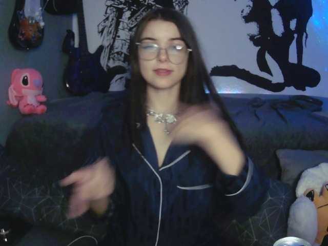 kitsun0ira live cam on BongaCams