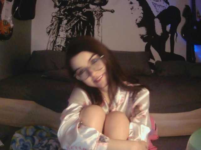 kitsun0ira live cam on BongaCams