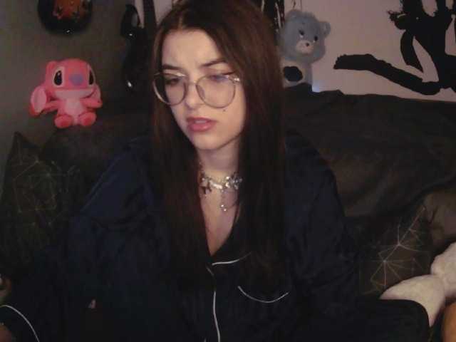 kitsun0ira live cam on BongaCams