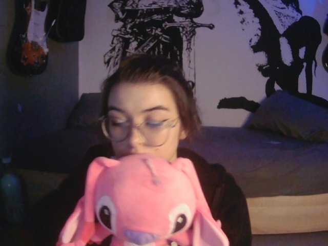 kitsun0ira live cam on BongaCams
