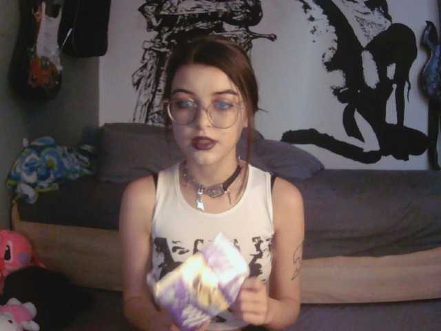kitsun0ira live cam on BongaCams