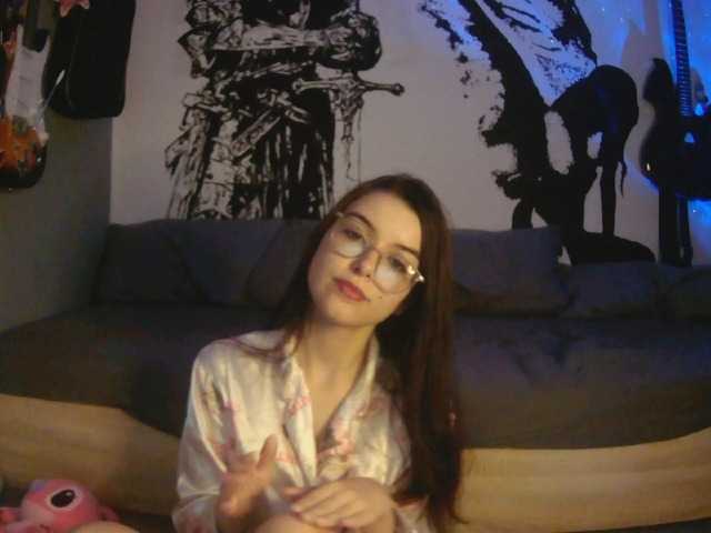 kitsun0ira live cam on BongaCams