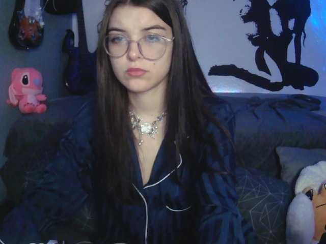 kitsun0ira live cam