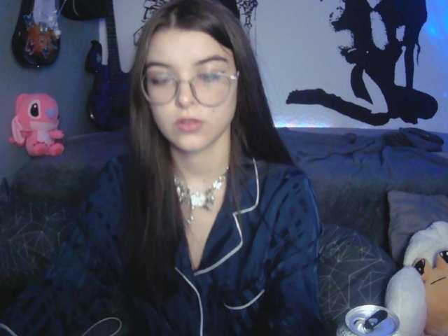 kitsun0ira live cam on BongaCams