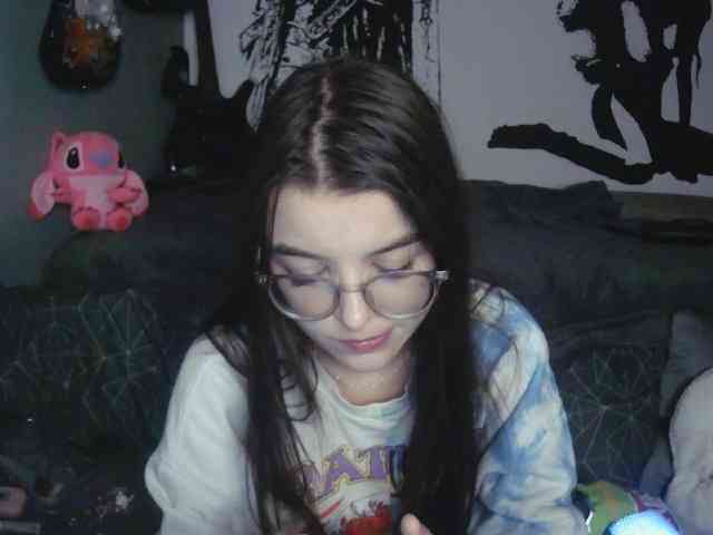 kitsun0ira webcam