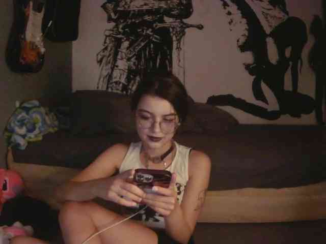 kitsun0ira webcam