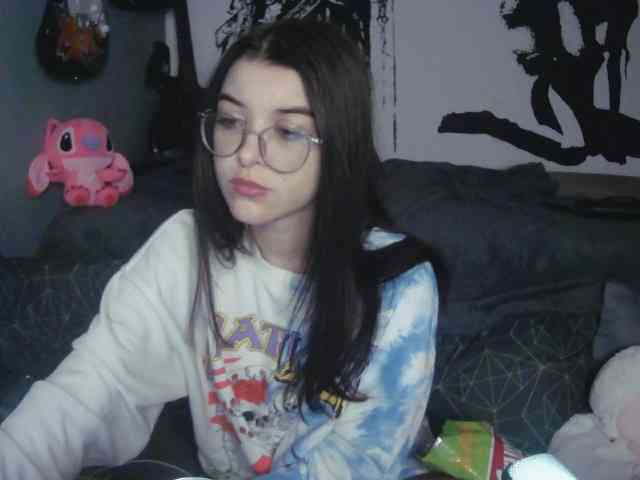 kitsun0ira webcam