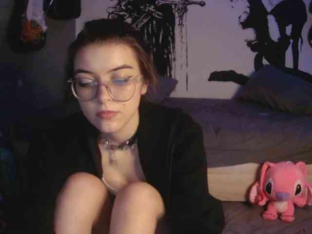 kitsun0ira webcam