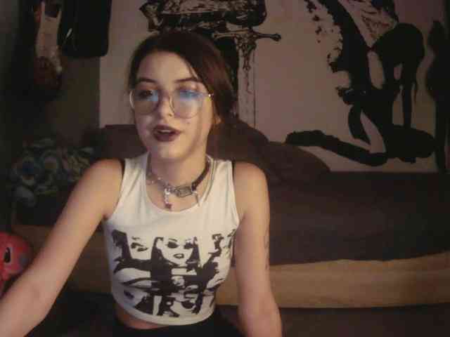 kitsun0ira webcam