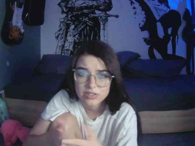 kitsun0ira webcam