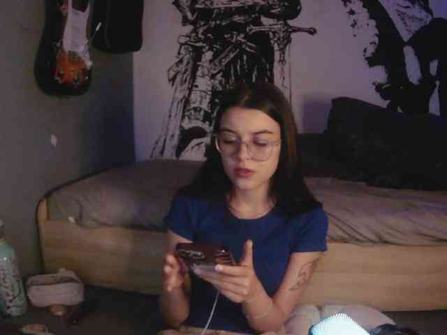 kitsun0ira webcam