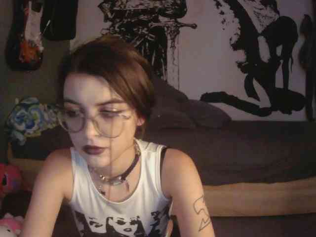 kitsun0ira webcam