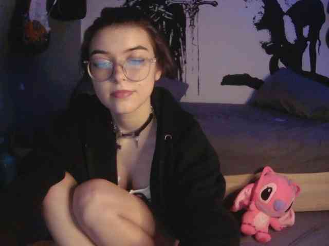 kitsun0ira webcam