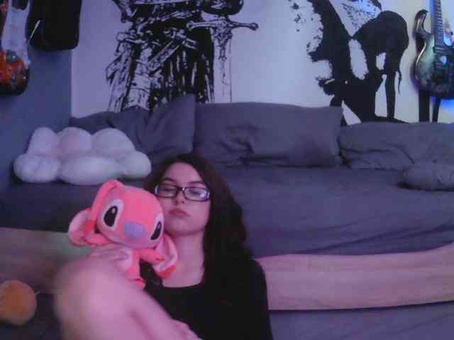 kitsun0ira webcam