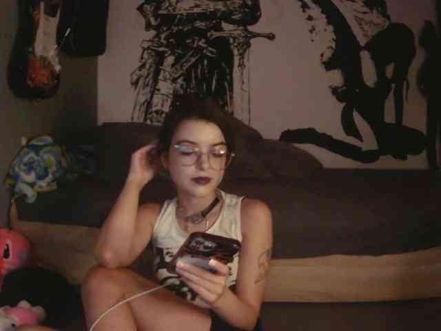 kitsun0ira webcam