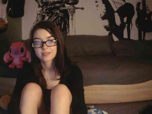 kitsun0ira webcam