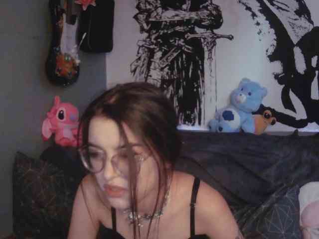 kitsun0ira webcam