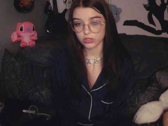 kitsun0ira webcam