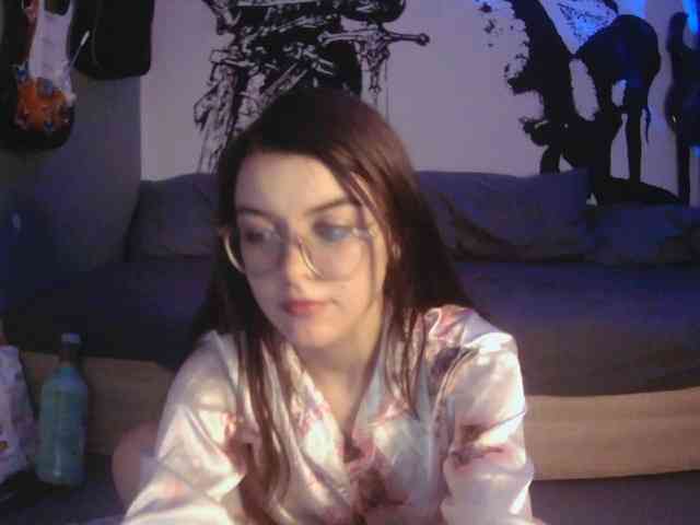 kitsun0ira webcam