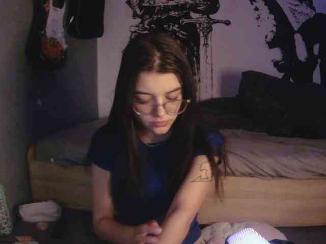 kitsun0ira webcam
