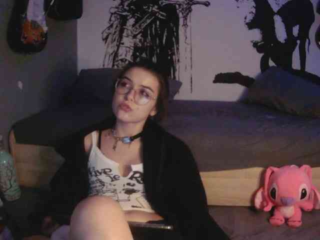 kitsun0ira webcam