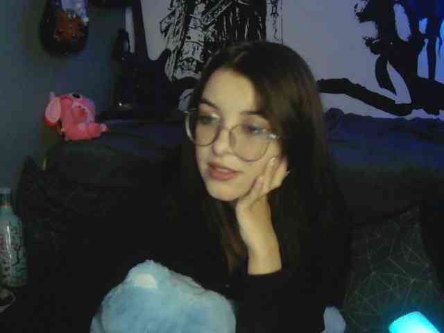 kitsun0ira webcam