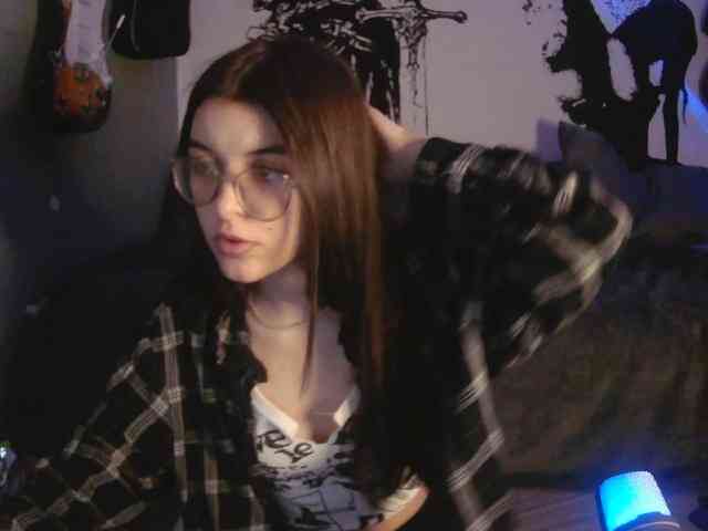 kitsun0ira webcam