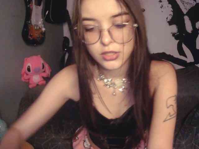kitsun0ira webcam