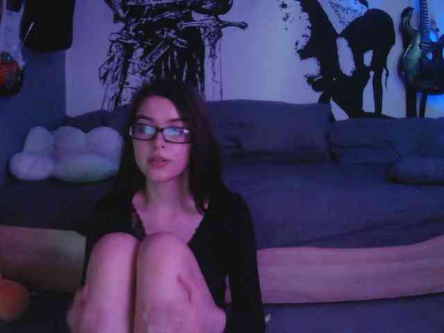 kitsun0ira webcam