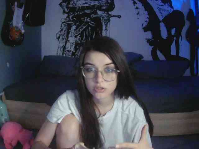 kitsun0ira webcam