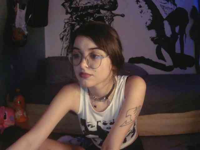 kitsun0ira webcam