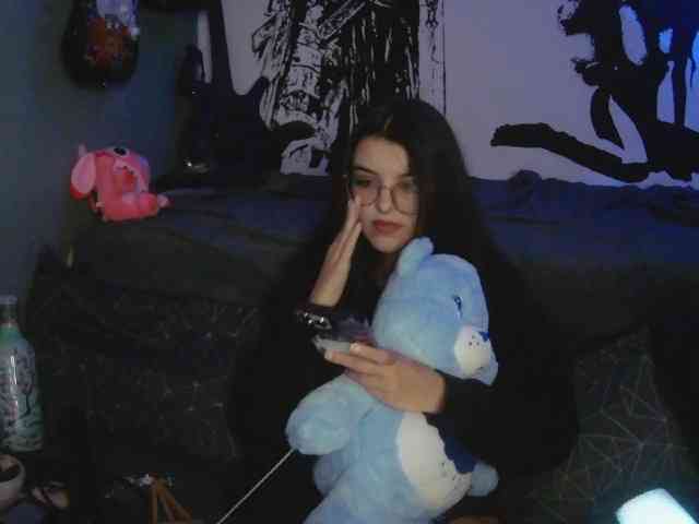 kitsun0ira webcam
