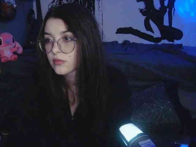 kitsun0ira webcam