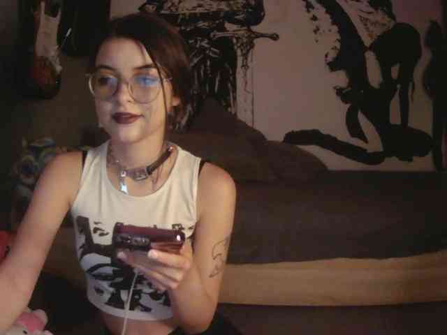 kitsun0ira webcam