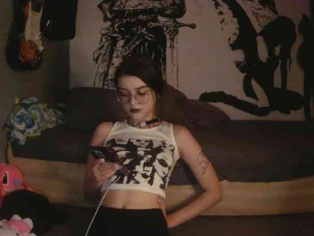 kitsun0ira webcam
