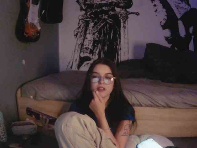 kitsun0ira webcam