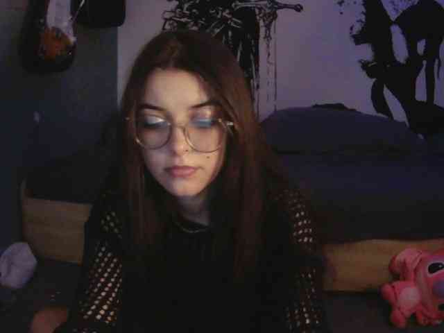 kitsun0ira webcam