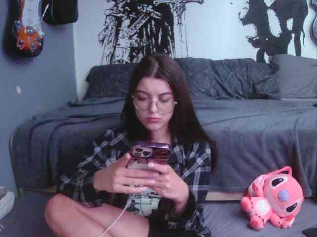 kitsun0ira webcam