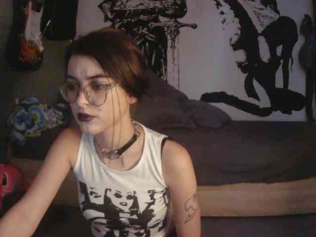 kitsun0ira webcam