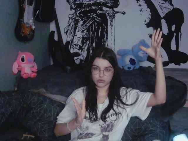 kitsun0ira webcam