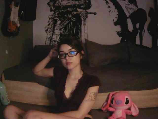 kitsun0ira webcam
