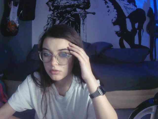 kitsun0ira Sex Cam Show