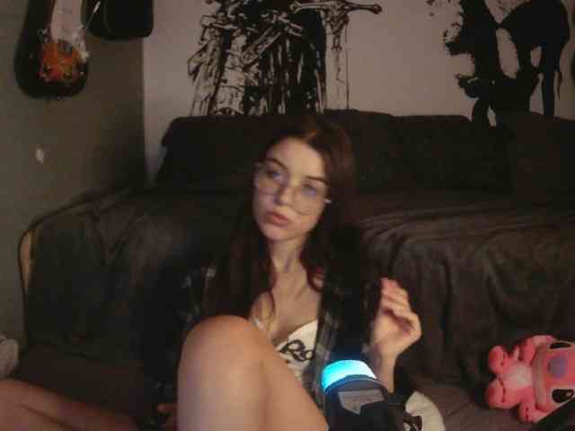 kitsun0ira webcam