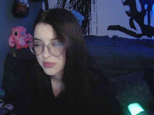 kitsun0ira webcam